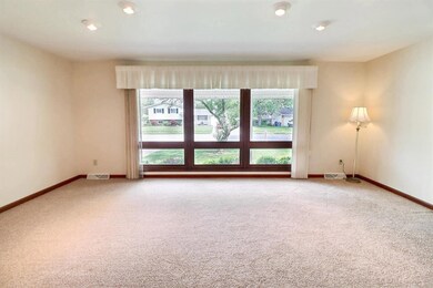 301 E Elizabeth Dr, Crown Point, IN 46307 - photo 5