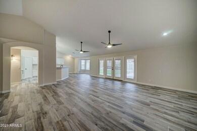 3241 N Ravine-5