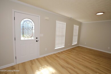 6727 Arbor Creek Dr unit 26, Louisville, KY 40228 - photo 4