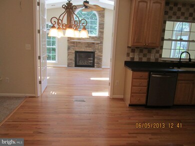 8818 Country Oak Dr, Odenton, MD 21113 - photo 6