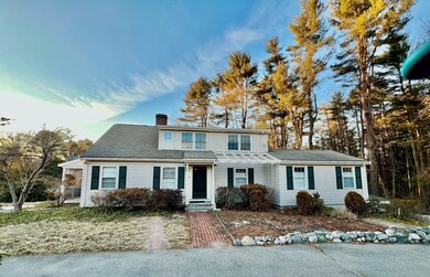 67 Heather Ln, Needham, MA 02492 - photo 2