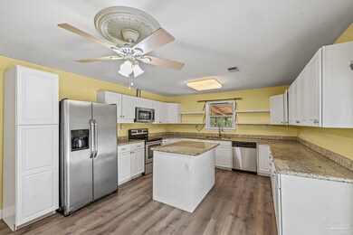 3044 Laurel Dr, Gulf Breeze, FL 32563 - photo 4