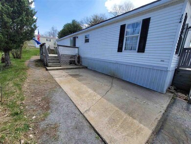 106 Morways Park unit 106, Charlestown, NH 03603 - photo 2