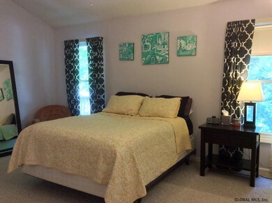 523 Highwood Cir, Albany, NY 12203 - photo 2