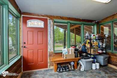 45-Updated Interior-ELKO7702