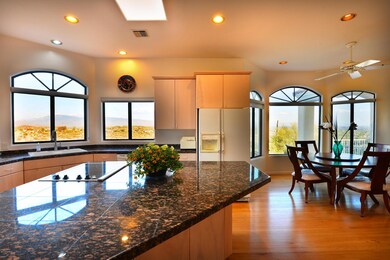 Kitchen With Oversized Island