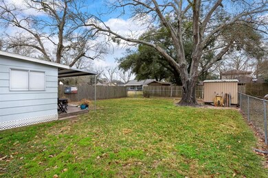 602 Mason St, Tomball, TX 77375 - photo 5