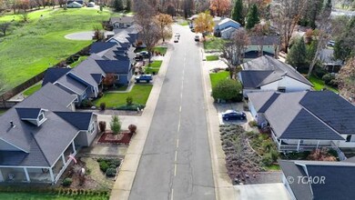 231 Fairway Dr, Weaverville, CA 96093 - photo 7