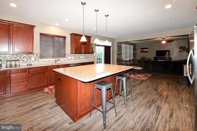 44050 Beaver Creek Dr, California, MD 20619 - photo 2