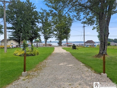 Community Lakefront Area