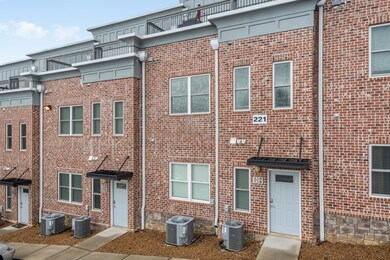 221_Delmont_St_01