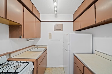 Murray Hill Crescent unit 5G, New York, NY 10016 - photo 4