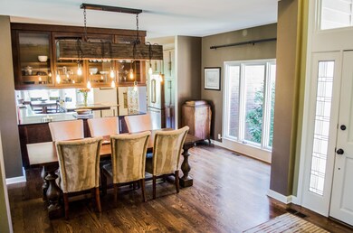 6Dining Room