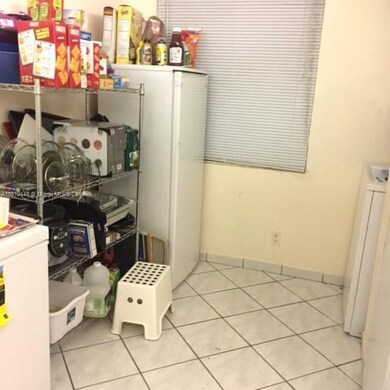 Room for breakfast table.