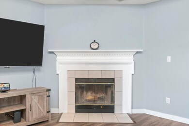 12-web-or-mls-784 Pearl Sand Dr-12