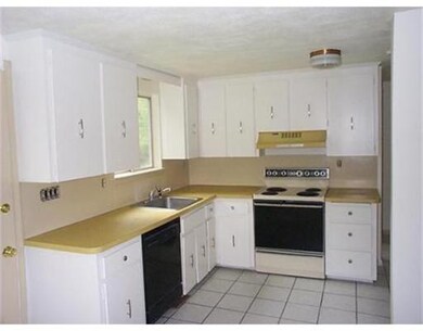 34 Donahue Way unit 34, Stoughton, MA 02072 - photo 3