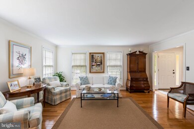 9811 Dansk Ct, Fairfax, VA 22032 - photo 6