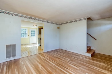 85 Lancaster Rd, Dedham, MA 02026 - photo 3