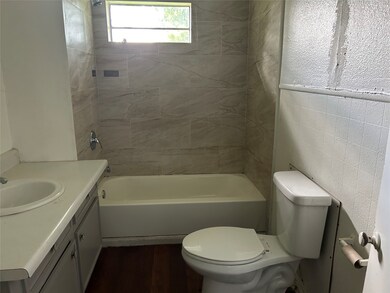 5605 Lavender St, Houston, TX 77026 - photo 4