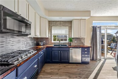 501 Cobblestone Ct, Wadsworth, OH 44281 - photo 7