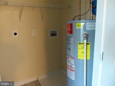 301 Palmspring Dr unit 9-4, Gaithersburg, MD 20878 - photo 4