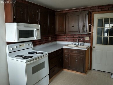 180 4th St, Fort Jennings, OH 45844 - photo 2