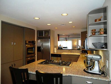 400 Meshanticut Valley Pkwy unit 10, Cranston, RI 02920 - photo 5