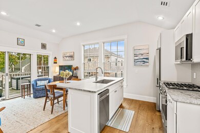 18 Bangs St unit 4, Provincetown, MA 2657 - photo 4