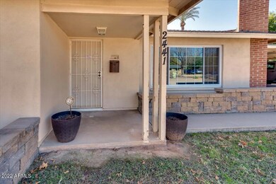 06-5Front entry