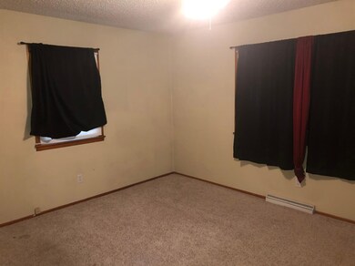 702 S Jefferson St, Hugoton, KS 67951 - photo 4