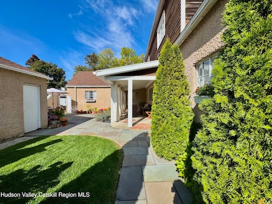 121 High St, Catskill, NY 12414 - photo 5