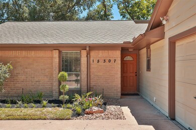 15307 Forest Trails Dr, Houston, TX 77095 - photo 2