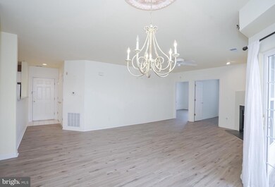 25320 Lake Mist Square unit 204, Chantilly, VA 20152 - photo 7