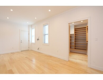 348 Hanover St, Boston, MA 02113 - photo 7