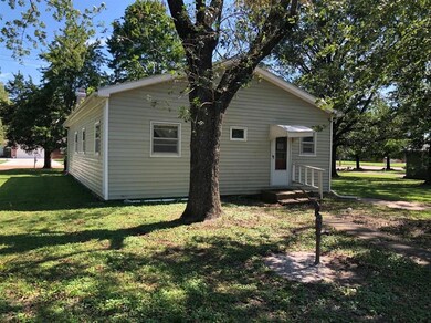 1301 S 32nd St, Parsons, KS 67357 - photo 4