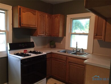 2740 102nd St, Toledo, OH 43611 - photo 3