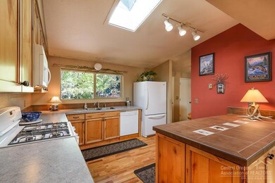 61343 Robin Hood Ln, Bend, OR 97702 - photo 4