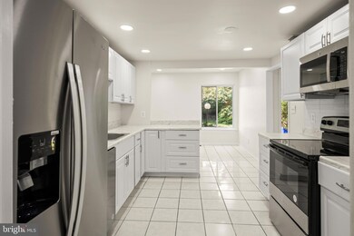 9586 Basket Ring Rd, Columbia, MD 21045 - photo 4