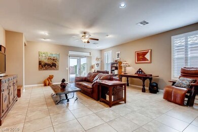 Living Great Room with Dining