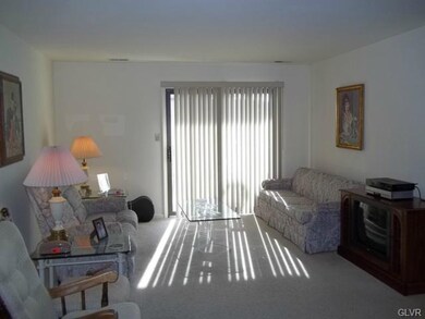 911 Cold Spring Rd unit 7, Allentown, PA 18103 - photo 2