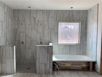 1326 Kimberlin Ln, Tuttle, OK 73089 - photo 4