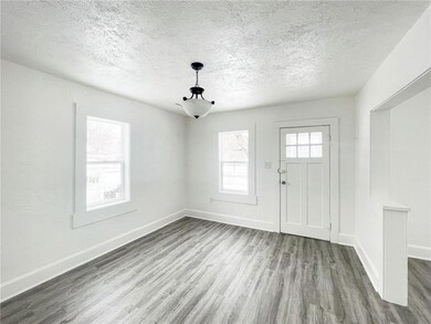 1305 E 26th St, Des Moines, IA 50317 - photo 5