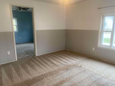 911 W Race St, Portland, IN 47371 - photo 5