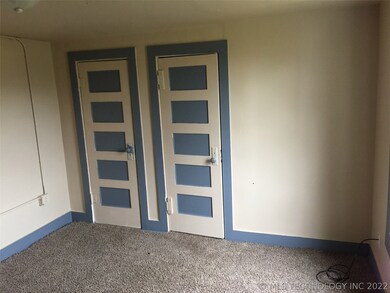 210 N Whitaker St, Pryor, OK 74361 - photo 6