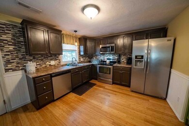 42 Arlington St, Haverhill, MA 01830 - photo 5