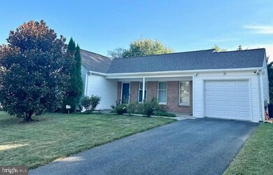 19 Redding Ridge Dr, Gaithersburg, MD 20878 - photo 2