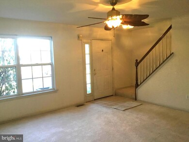 107 Manchester Ct, Harleysville, PA 19438 - photo 4