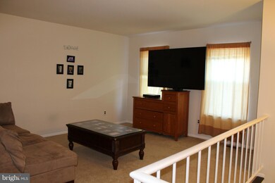 2471 Vineyard Ln, Crofton, MD 21114 - photo 6