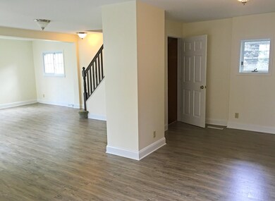 108 Mott St, Milford, PA 18337 - photo 3