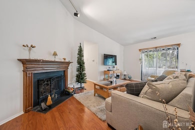 2434 Old Stone Mill Dr, East Windsor, NJ 08512 - photo 4